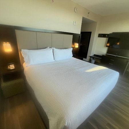 Holiday Inn Express Long Island City E - New York By Ihg Eksteriør bilde